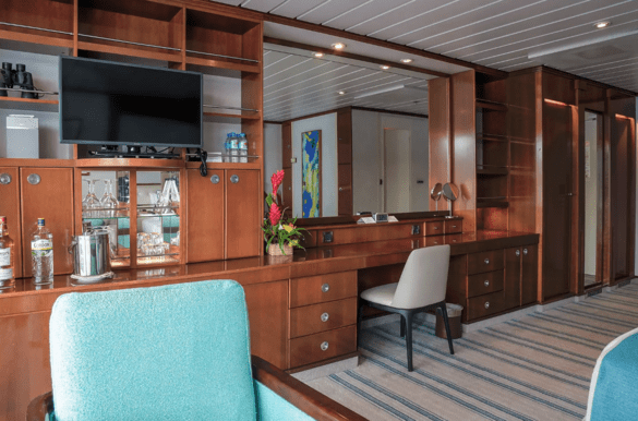 Paul Gauguin Cruises, Veranda Suite 5.png